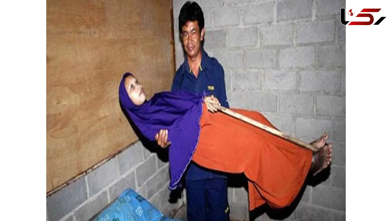 بدن این زن چوبی مثل یک مجسمه خشک است+عکس