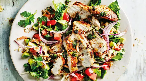 خوراک سبزیجات با مرغ مخصوص تابستان