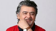 رضا رویگری: خدا خواسته من خوشتیپ شدم؛ دستمال گردن دوست دارم چندتاش سر صحنه گم شد، یکیش رو چند سال بعد گردن کارگردان دیدم + ویدئو