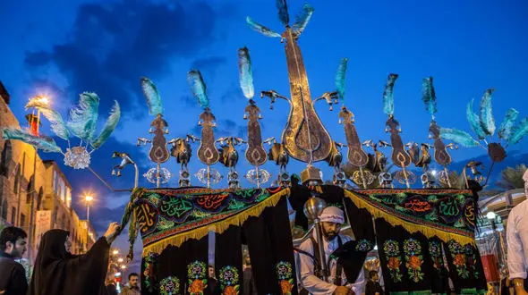 روایت 40 سال علامت سازی در پلاک 121 خیابان مولوی + فیلم