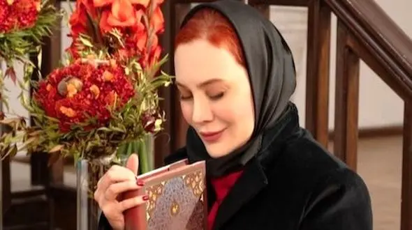 عکس ها / شب یلدا  1404 با استایل های قرمز و سبز خانم بازیگران / آرام جعفری  و مونا کرمی ، ریما رامین فر ، مهسا حجازی تاسیان ،ترانه علیدوستی ،نرگس محمدی و فریبا نادری و ...