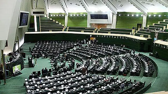 بازگرداندن 5300 میلیارد تومان به خزانه دولت/ روند تفحص از پتروشیمی باختر ادامه دارد