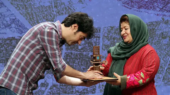 شهاب حسینی به پوران درخشنده جواب مثبت می دهد ؟ 