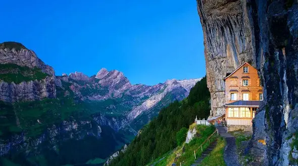 ترسناک ترین و نفس گیرترین تصویر در دنیا+عکس