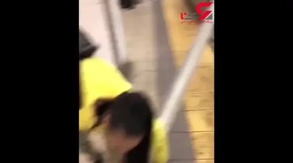 حمل تیر آهن 6 متری با قطار متروی پر از مسافر در نیویورک ! +فیلم