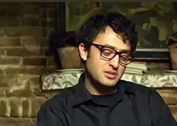 فیلم/ مولوی خوانی ملکوتی و زیبای مصطفی زمانی بازیگر یوسف پیامبر با صدای دلنشین و بهشتی: آفرین‌ها بر تو بادا ای خدا/ روح آدم از زمین کنده میشه