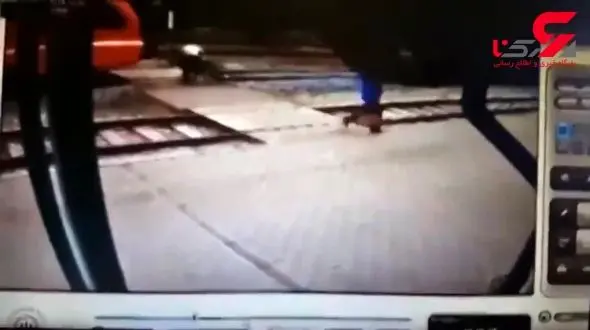  قطار  پدر و فرزند را زیر گرفت+ فیلم 