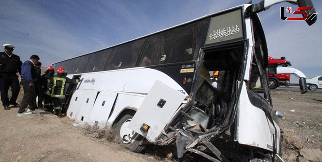 ۱۶ مصدوم در حادثه واژگونی اتوبوس در محور دامغان-شاهرود +عکس