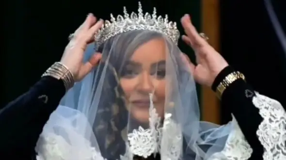 نعیمه نظام دوست  بالاخره تاریخ عقد و عروسی اش را مشخص کرد/ داماد خوشبخت کیست ؟! + فیلم واکنش خانم بازیگران 