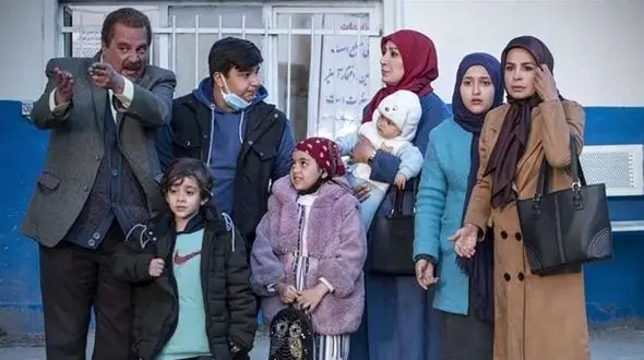 سکانس خنده دار  اسم فامیل سریال دودکش