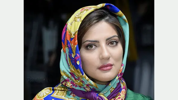 عکس مانتوی حسرت برانگیز هلیا امامی ! / خانم بازیگر خیره کننده شد !