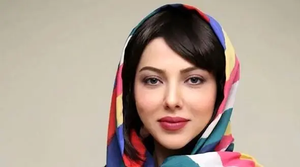 فیلم چاقی زیاد لیلا اوتادی در مانتوی پلنگی ! / سفر نوروزی خانم بازیگر به شمال !