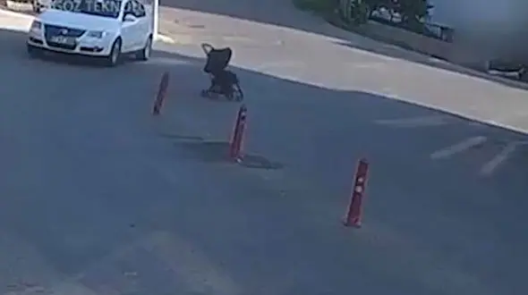 مرگ از بیخ گوش این نوزاد گذشت + فیلم 