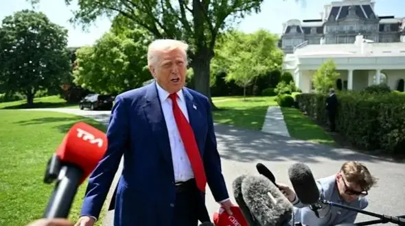 فوری/ ادعای ترامپ : ایران و اسرائیل بر سر برقراری آتش بسی که قرار است طی 6 ساعت آینده اجرایی شود، به توافق رسیده اند