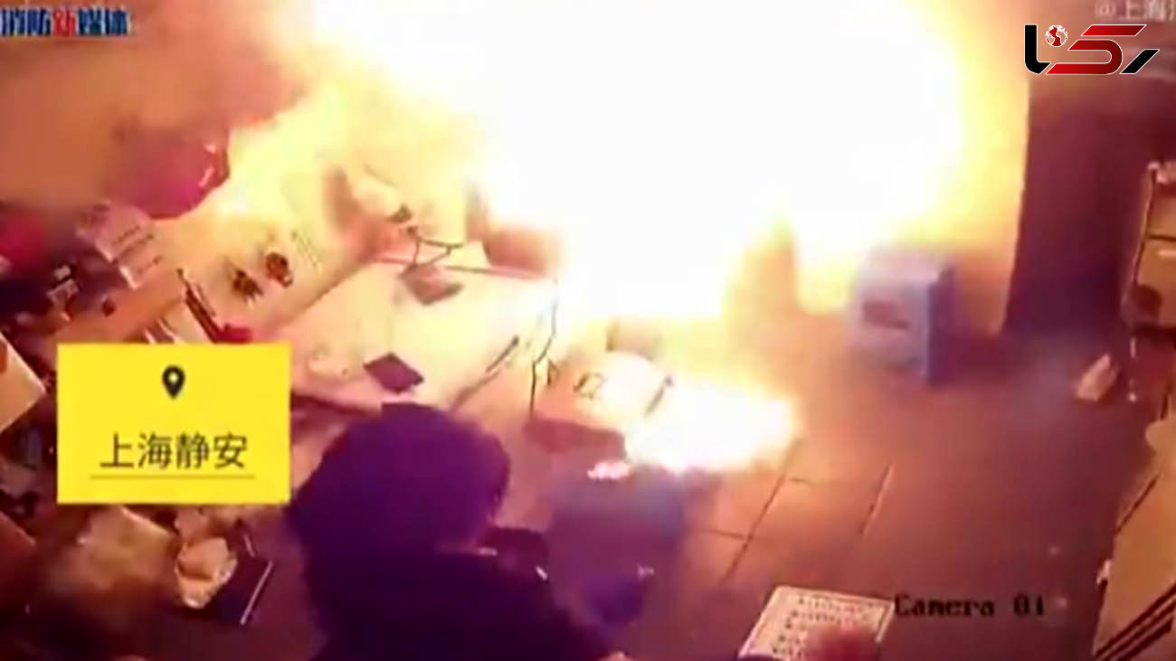 فیلمی وحشتناک از لحظه انفجار  باتری یک موتورسیکلت / چین