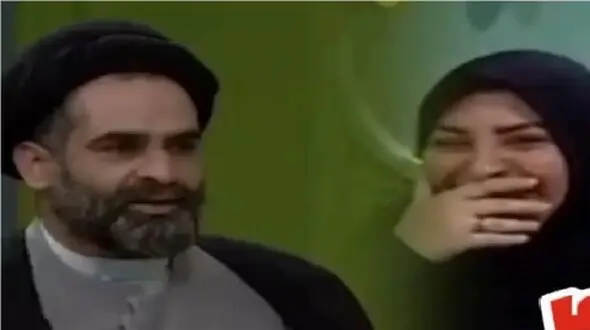 فیلم / المیرا شریفی مقدم از خنده روده بر شد /  حاج آقا موسوی از ۴۷ بار خواستگاری پسندیده اش میگه  / آخر خندس