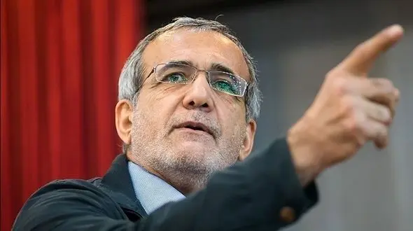 حمله تند پزشکیان به قرنطینه نشدن قم / کرونا شوخی نیست!