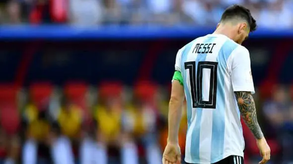 هودارا مسی دست به خودکشی زد 