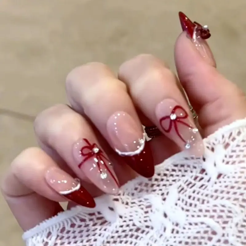 دیزاین ناخن یلدایی پاپیونی