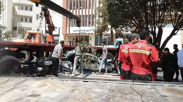 طلبار زیر چرخ های تریلی له شد / اتفاق وحشتناک در سمنان