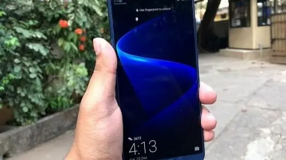 رقیب اپل راهی بازار شد