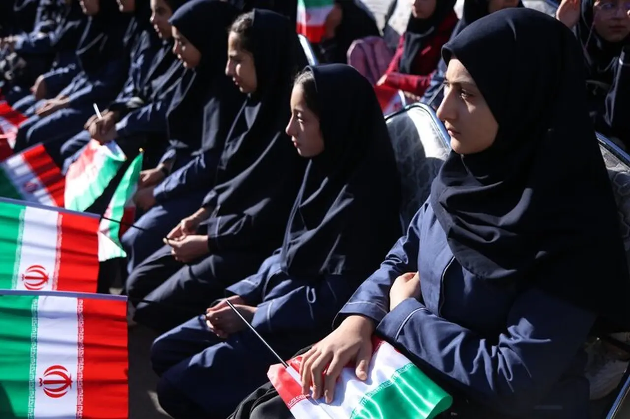 فرماندار دامغان: تقویت مهارت های اجتماعی باید رسالت اصلی مدارس باشد