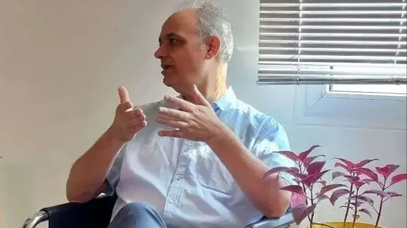 زیدآبادی: «تغییر رژیم» از طریق موشک باران، مانند غرق کردن کشتی به قصد تصرف آن است