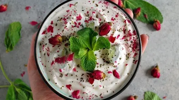 با رژیم ماست 7 روزه لاغر شوید