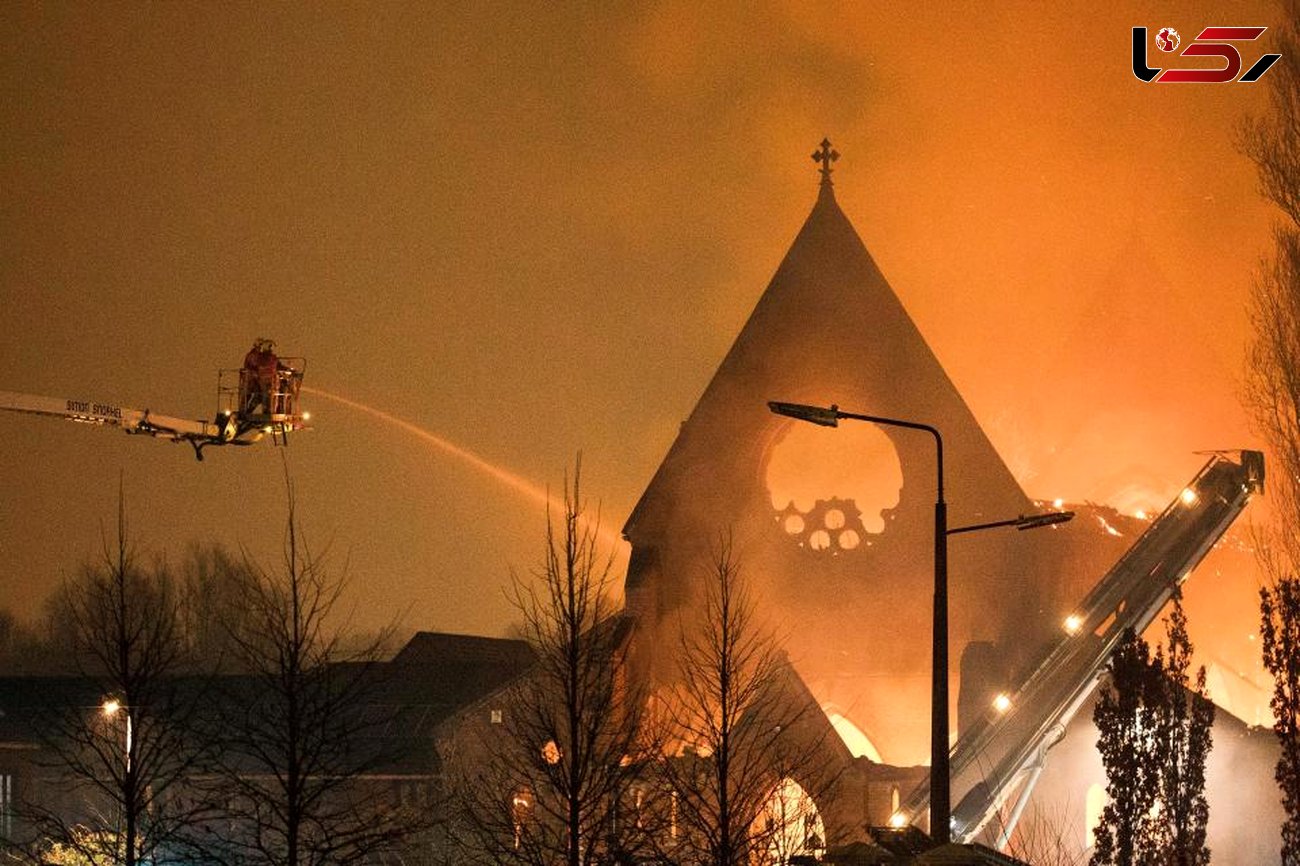 آتش سوزی در کلیسای منچستر + تصاویر