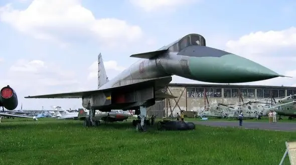 نگاهی به سوخو تی-4 «سوتکا»؛ بمب افکن انقلابی دوران جنگ سرد