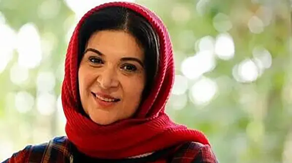 فیلم / ریما رامین فر :امیر 19 سالش بود عاشقم شد ... / من بزرگتر از شوهرمم / خیلی بچه  بود گفت ازدواج کنیم .../ 8 سال دوست بودیم تا مرد  بشه ...