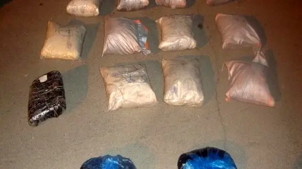 جاسازی هروئین در بسته های شکلات یک مسافر در تایباد