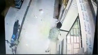  فیلم دیدنی از لحظه شلیک به شیشه ضدگلوله طلافروشی توسط دزدان چابهاری