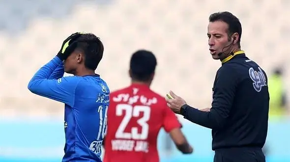 ادعای بزرگ استقلالی ها / رضا عادل نمی خواست گل سالم آبی ها را اعلام کند