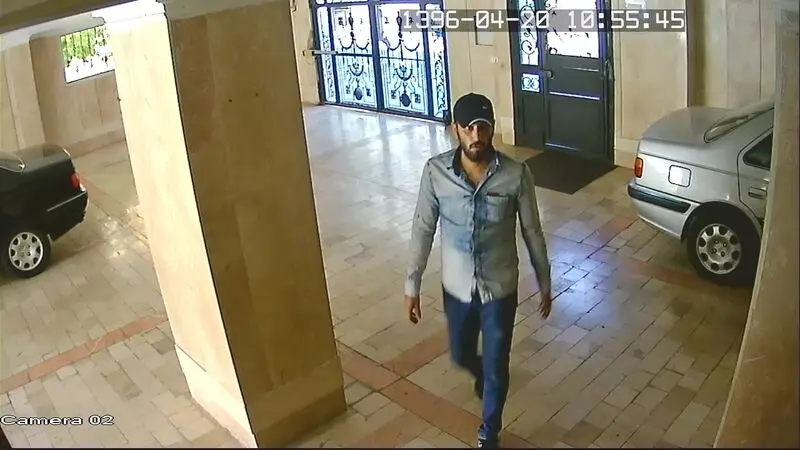 متهم اداره یکم با لباس و شلوار جیب آبی (2)