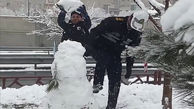 فیلم برف بازی پلیس راهور با دانش آموزان 
