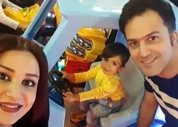 فیلم عاشقانه همسر زیبا برای حامده آهنگی / سورپرایز عاشقانه حامد آهنگی توسط همسرش وسط برنامه و روی آنت ...