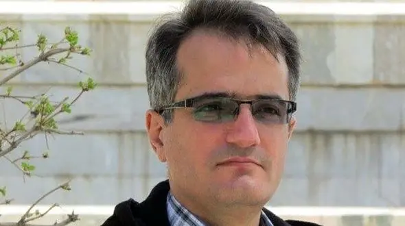 چین نفت روسیه را جایگزین ایران کرده است / تحریم ها رفع نشود سال سختی خواهیم داشت