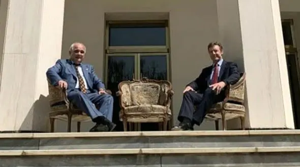  هیچ انگیزه ضدایرانی از انتشار عکس با سفیر انگلیس نداشتیم