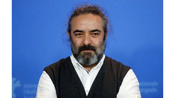 عکس عاشقانه از همسر خیلی جوانتر حسن معجونی ! / فاصله سنی فاحش !