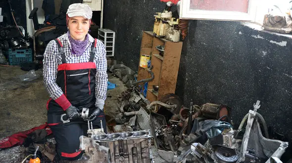 آرزوهای دختر مکانیک تهرانی در دنیای آچار و روغن / این درست ترین انتخاب من است  + فیلم