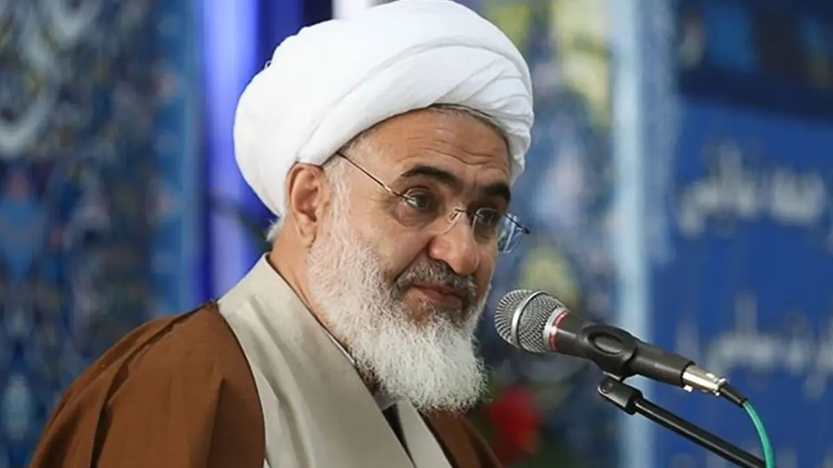 آیت‌الله عابدینی: در امر قربانی 10 هزار گوسفند برای سلامتی رهبر انقلاب تعجیل کنید