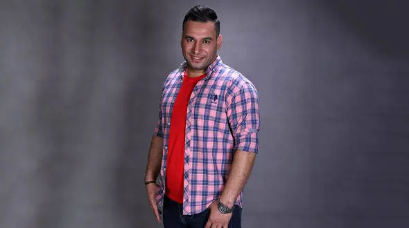 تقلید صدای اهالی فوتبال در پخش زنده تلویزیونی + فیلم 