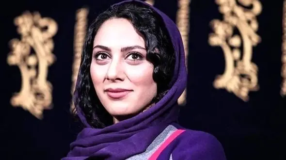 عکس موتورسواری مونا فرجاد در خیابان های تهران 