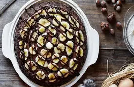 خوشمزه‌ترین کیک موزی شکلاتی روی گاز + فیلم