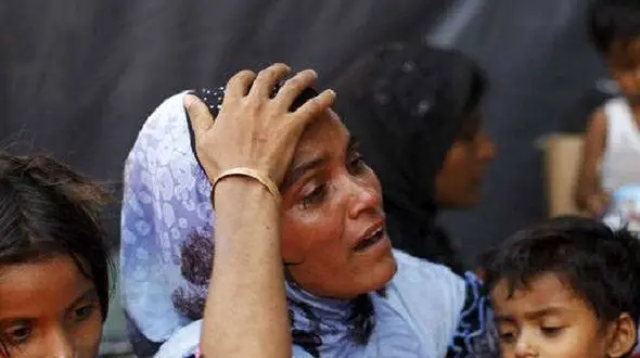 اقدام عجیب داعش با پرستاران زن+عکس