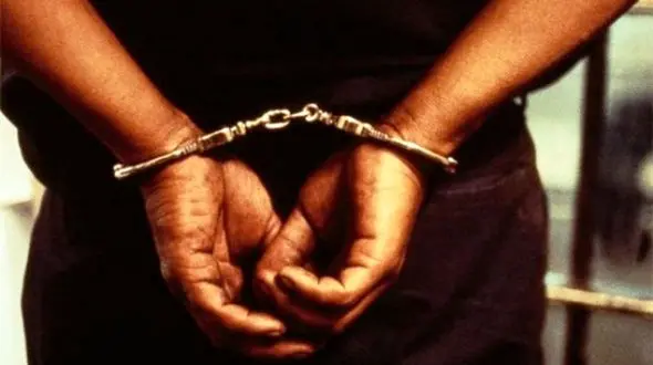 جوان 22 ساله پس از قتل زن جوان و دختر 2 ساله اش جسد آنها را در بیابان های خاش دفن کرد