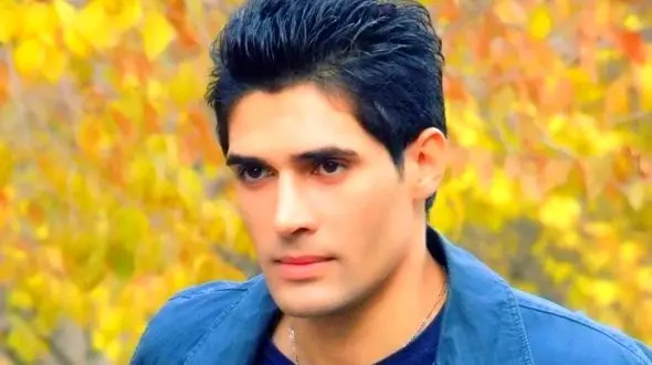 بیوگرافی پرهام کرمی بازیگر روزگار قریب + سن، فیلم ها و خانواده