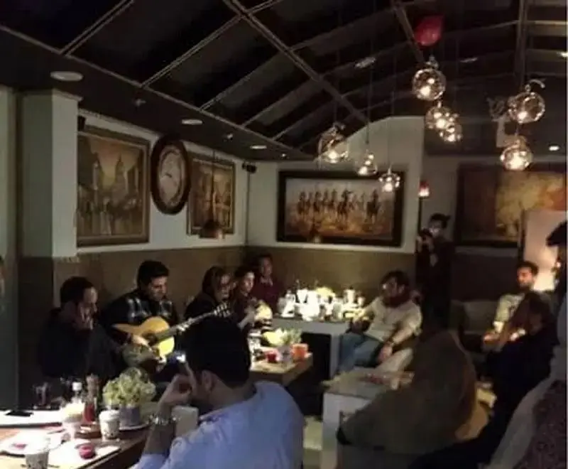 رستوران بهاره رهنما 