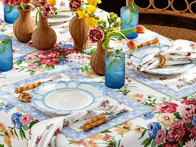 مدل رومیزی پارچه‌ ای زیبا؛ ایده‌ های شیک برای جلوه دادن به میز پذیرایی 
